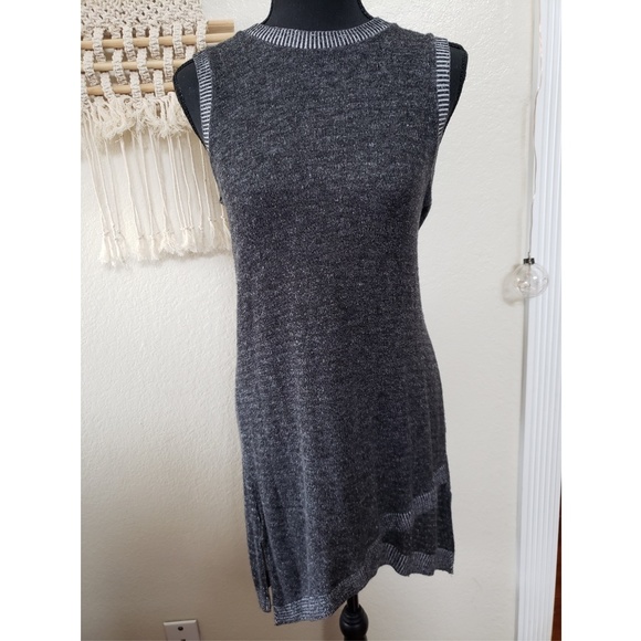 Anthropologie Dresses & Skirts - Anthropologie Moth Body con Grey Sleevless Dress